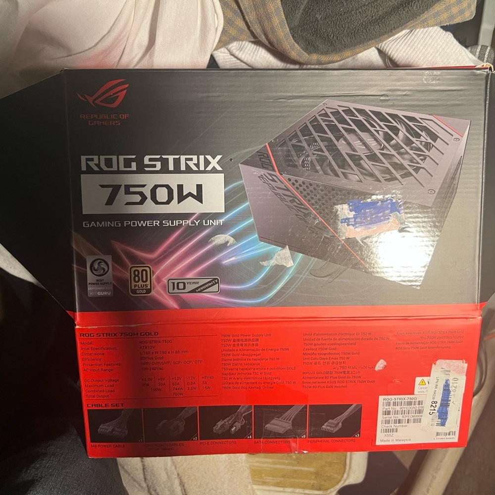 ASUS ROG Strix 750W PSU - Black and Red